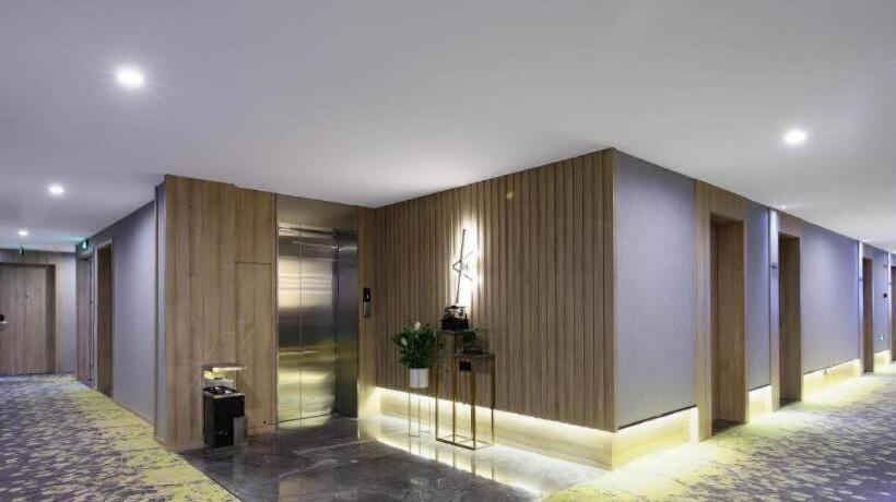 Starway Hotel Nanjing Binjiang Development Zone Xintiandi