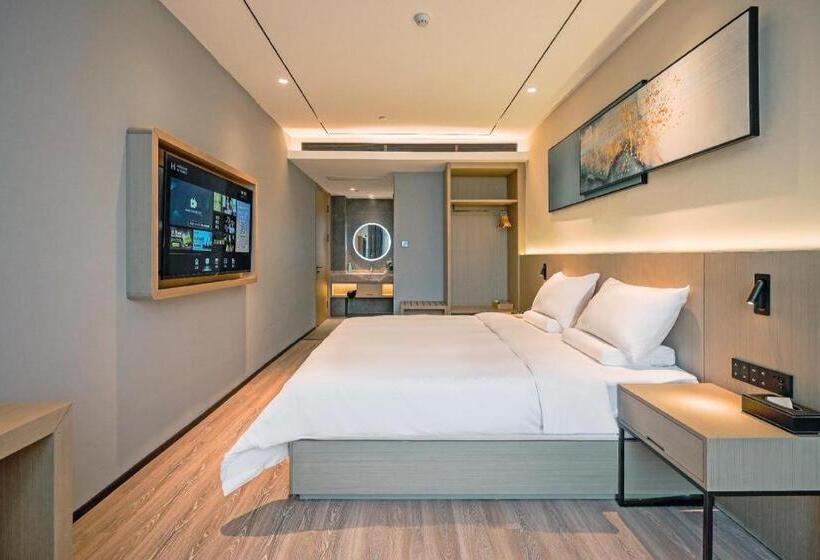 Starway Hotel Sanyuan Bus Station