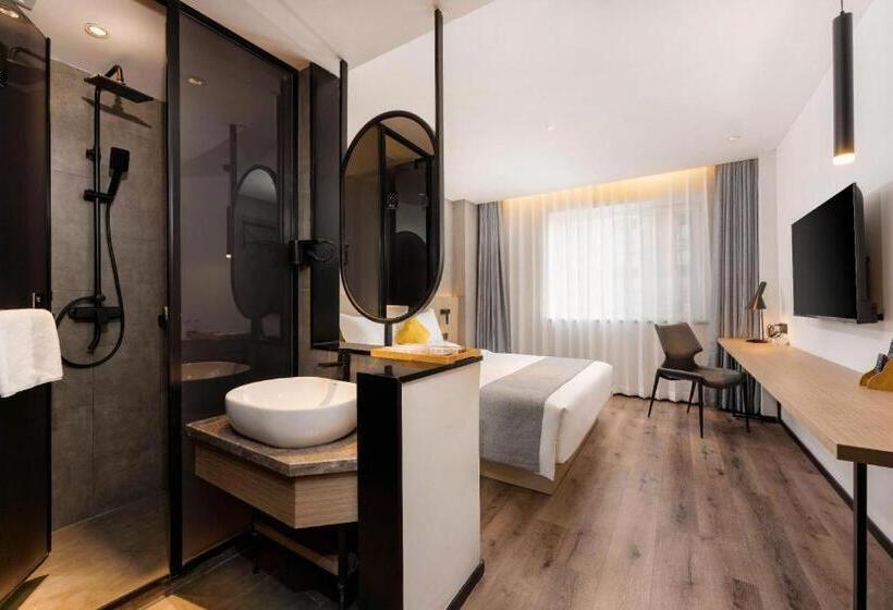 Starway Hotel Shenyang Tiexi Dream Factory