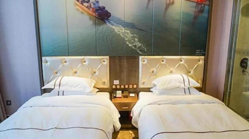 Starway Hotel Urumqi Economic Development Zone Railway Station