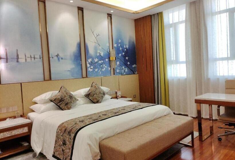 Starway Hotel Urumqi Exhibition Center