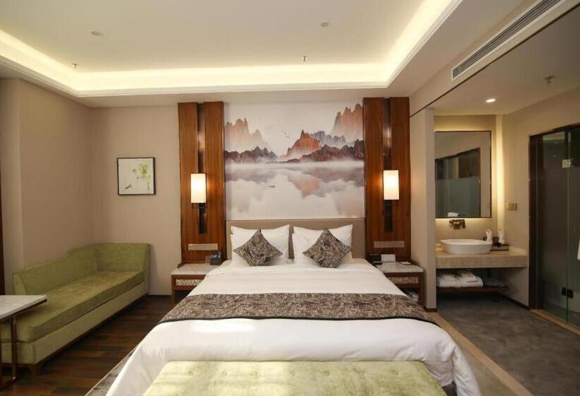 Starway Hotel Urumqi Exhibition Center