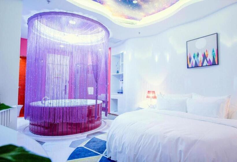 Starway Hotel Urumqi Exhibition Center