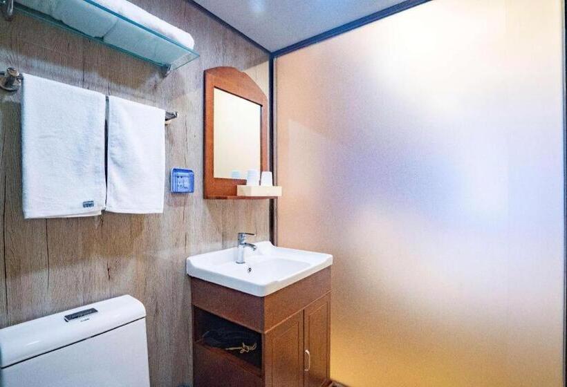 Starway Hotel Urumqi Nanhu Plaza