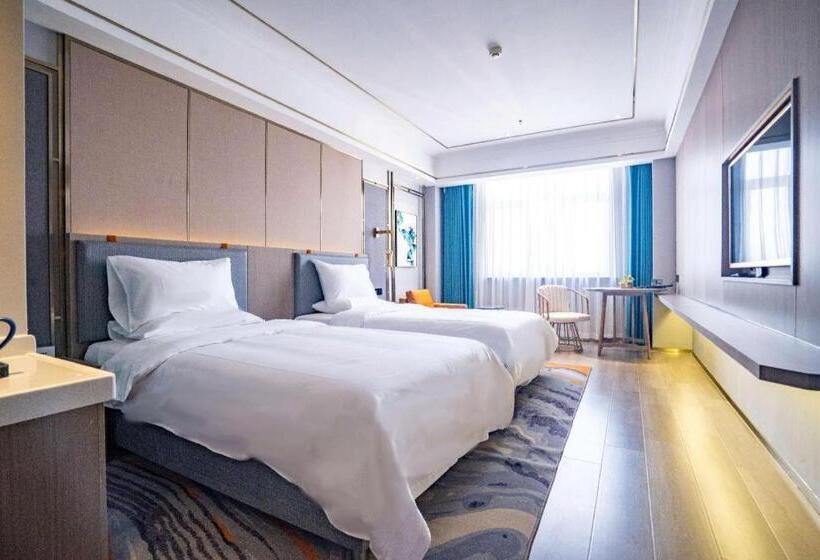 Starway Hotel Urumqi Nanhu Plaza