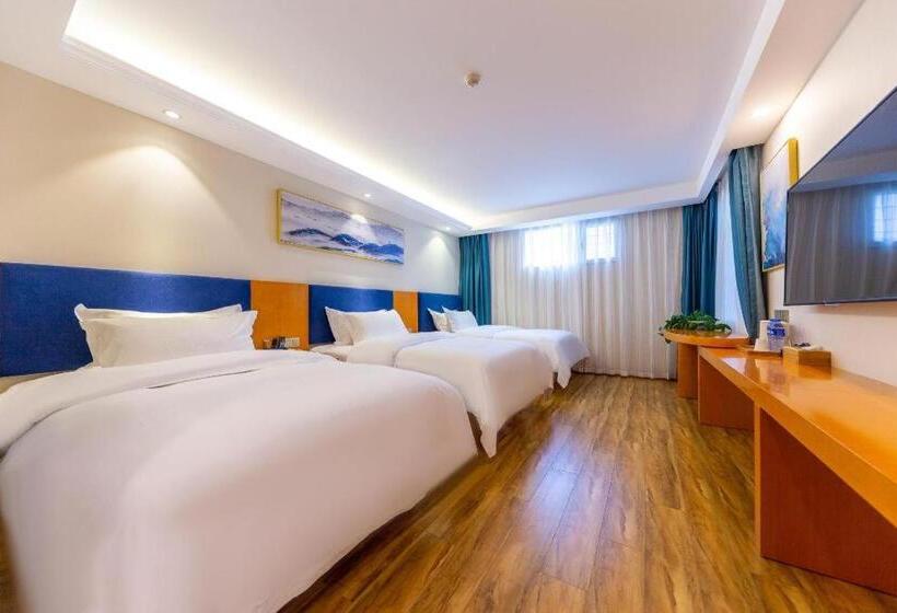 Starway Hotel Xinning Haihu New Area Xinhualian