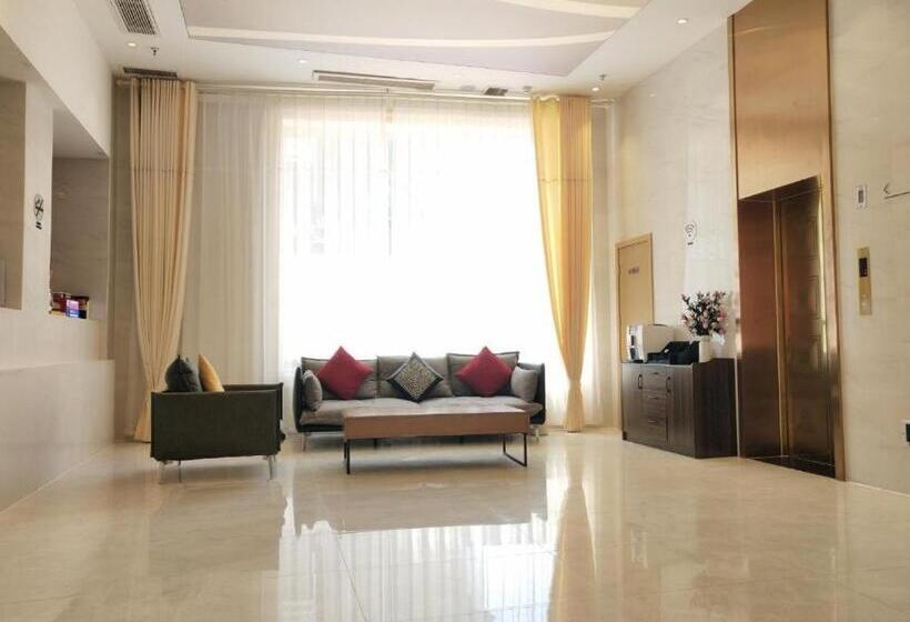 Starway Hotel Xinyi Nanjing Road