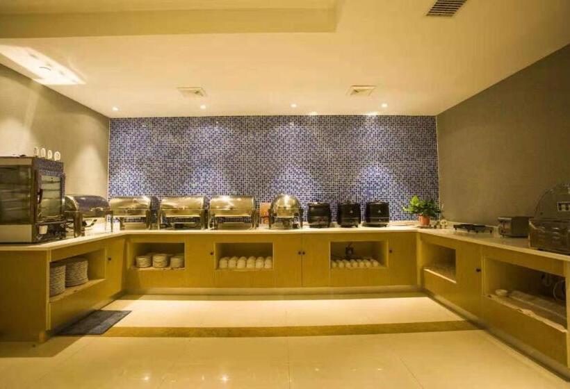 Starway Hotel Xinyi Nanjing Road