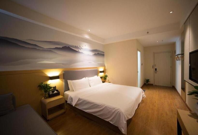 Starway Hotel Zhengzhou Economic Development Zone East Futa Metro Station