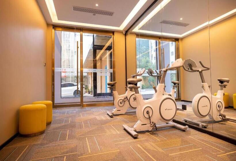 Starway Hotel Zhoukou Huanghe Road