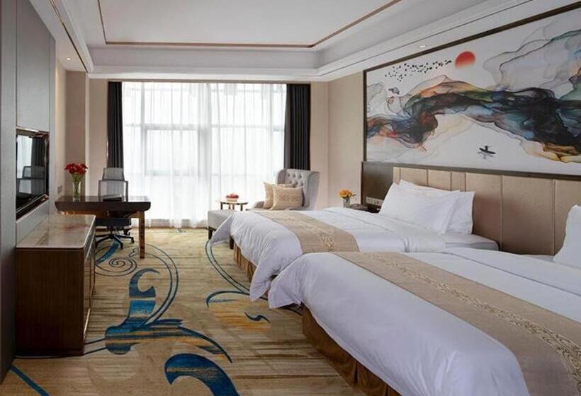 Venus Royal Hotel Nanning East High Speed Railway Station