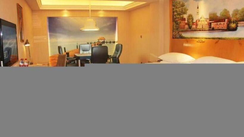 Vienna Hotel Guangdong Meizhou Fengshun