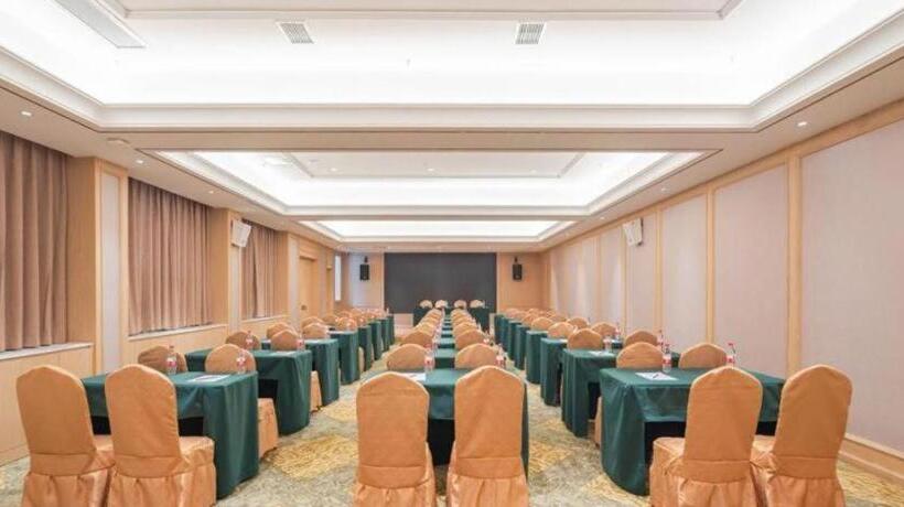 Vienna Hotel Guiyang Huaxi Park