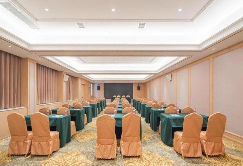 Vienna Hotel Guiyang Huaxi Park