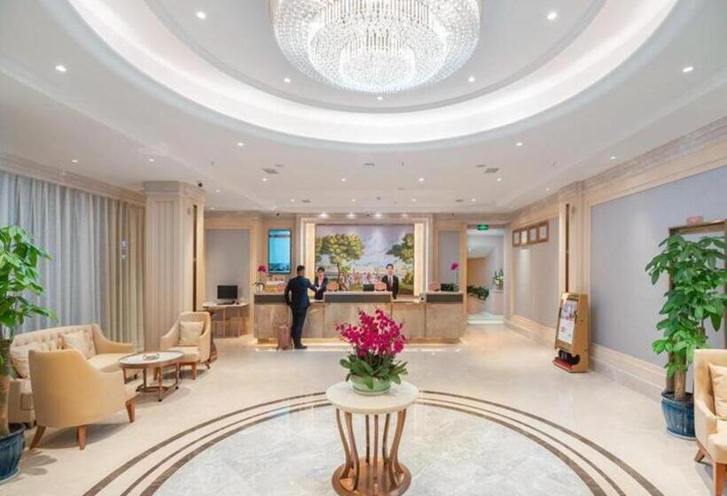 Vienna Hotel Guiyang Huaxi Park