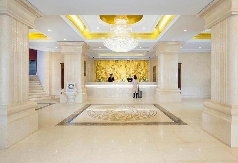 Vienna Hotel Shandong Qingdao Taidong Pijiu Street Liaoning Road