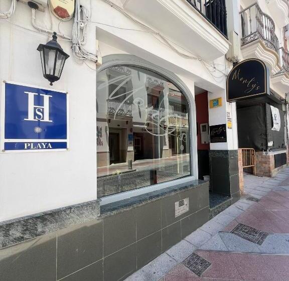 旅馆 Hostal Montys