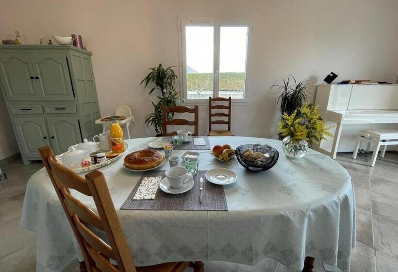 צימר Chez Evelyne Et Titou