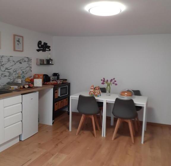 Bed and Breakfast La Maison De Sama à Paris Près Du Métro