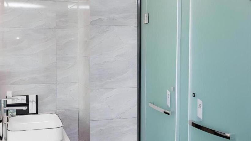 Borrman Hotel East Huai An Railway Station Zhou  Enlai Memorial