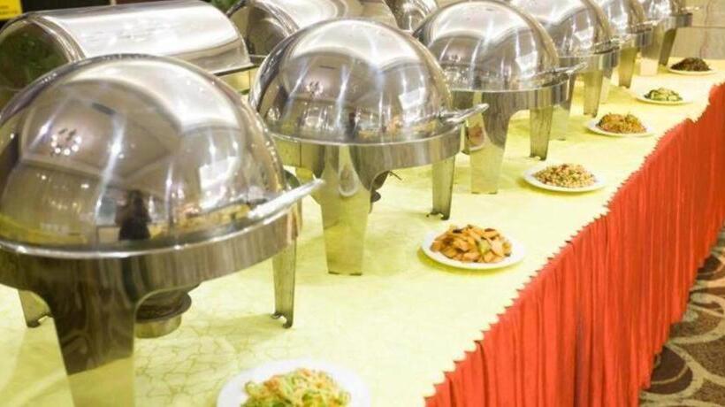 Chonpines Hotels·korla Jinxing