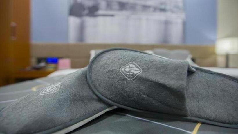 Chonpines Hotels·korla Jinxing