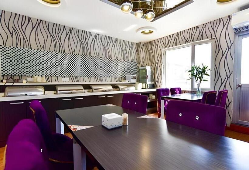 City 118 Hotel Qingdao Licang Pedestrian Street