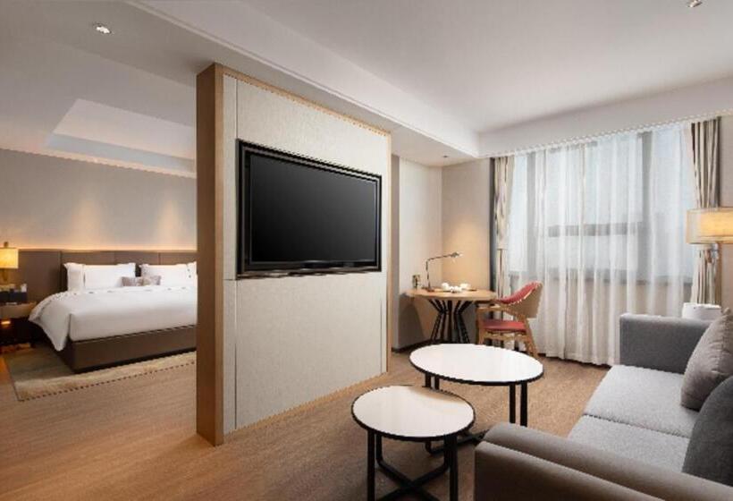 E Cheng Hotel Shenyang North Railway Station