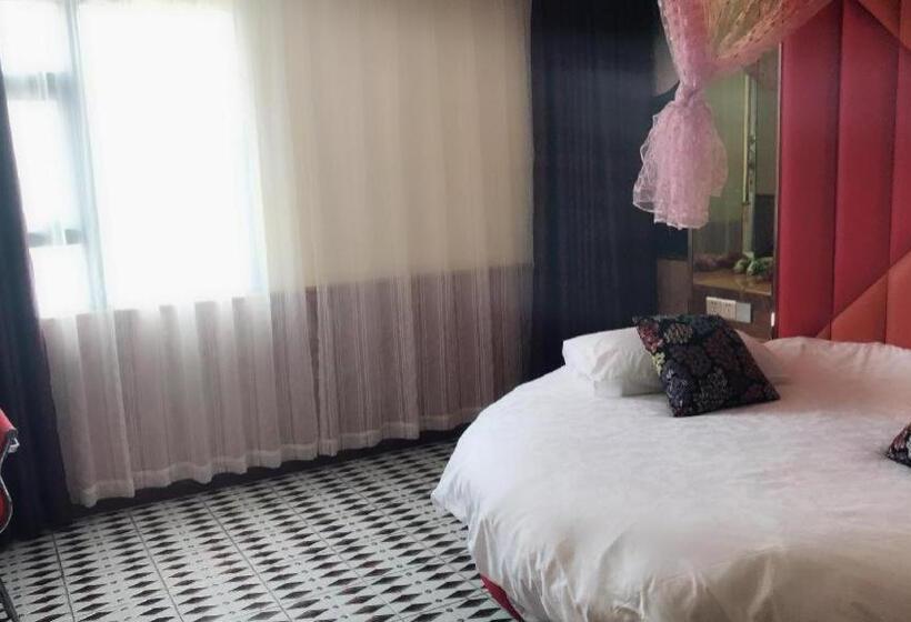 Ease Hotel Shanghai Chuanhuan Nan Road Chuansha Metro Station