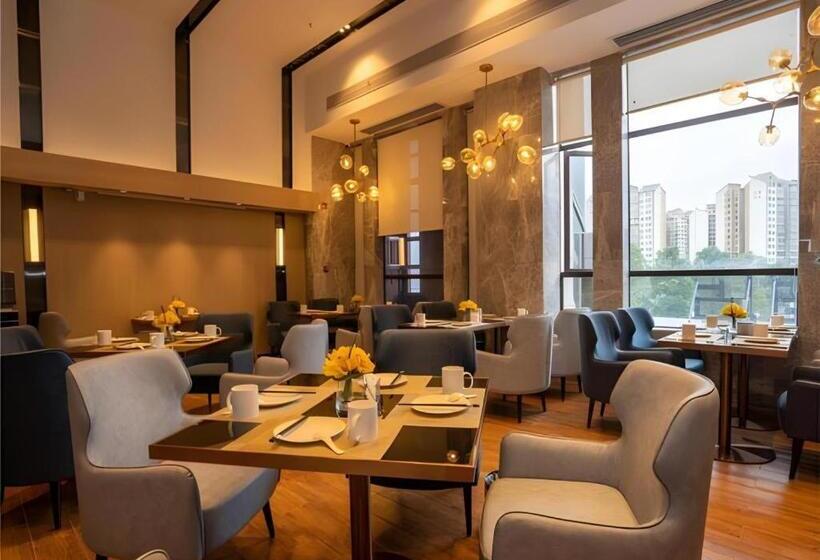 Echarm Hotel Guiyang Huaxi University Town Meidi Guobinfu