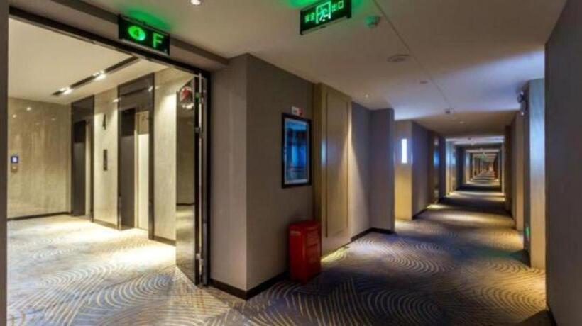 Echarm Hotel Wuhan Guanggu Walking Street Huazhong University Of Science And Technology