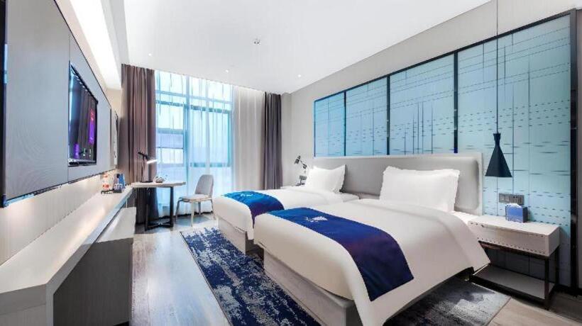 Echarm Hotel Zhongxiang Mochou Lake