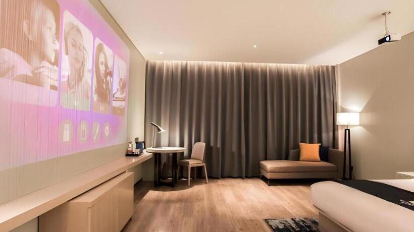 Echarm Hotel Zhongxiang Mochou Lake