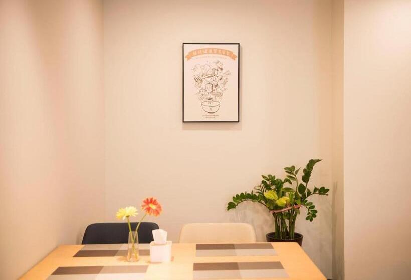 Hanting Hotel Baoding Yi County Culture Square