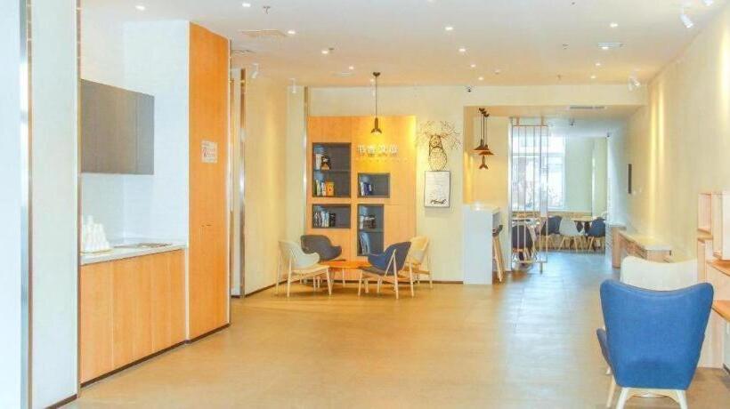 Hanting Hotel Chifeng Railway Station West Square