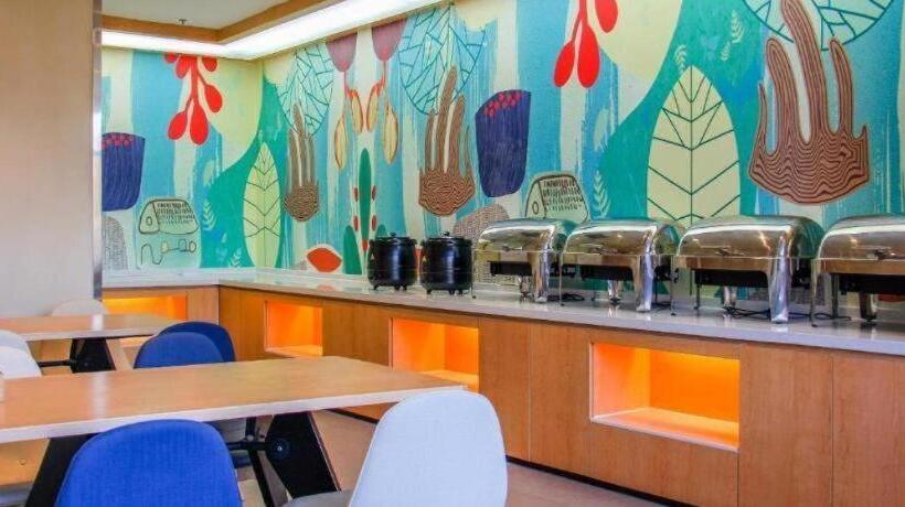 Hanting Hotel Chifeng Railway Station West Square