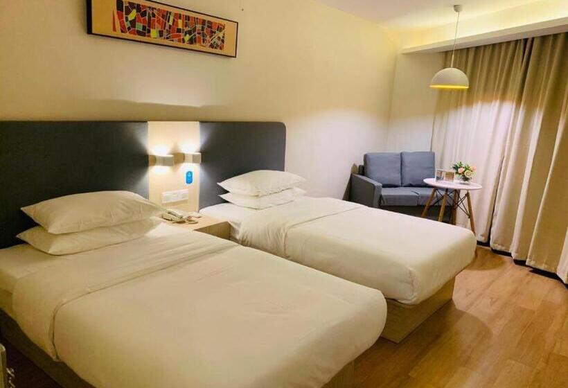 Hanting Hotel Kaili International Trade Shopping Center