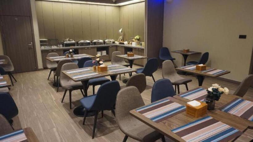 Hanting Hotel Xingtai Ningjin County Bus Station