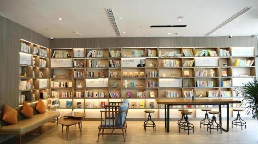 Hanting Hotel Yulin Railway Station