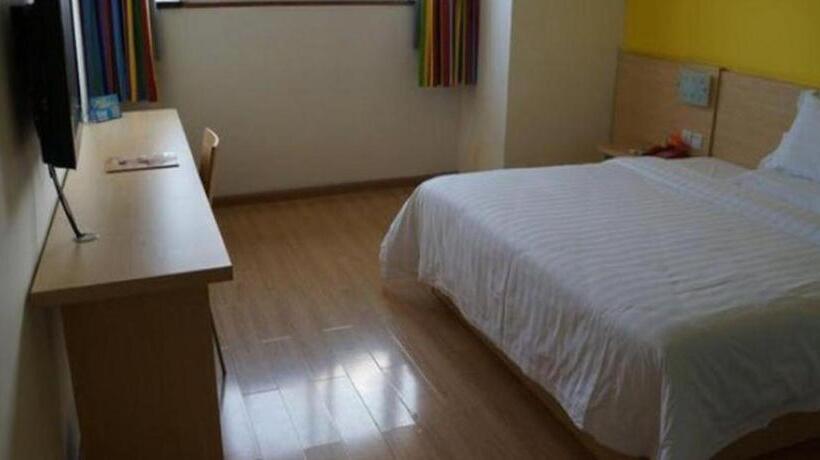 בית מלון כפרי 7 Days Inn Turpan Shanshan Kumtag Desert