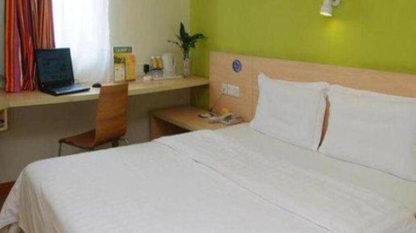 בית מלון כפרי 7 Days Inn Turpan Shanshan Kumtag Desert