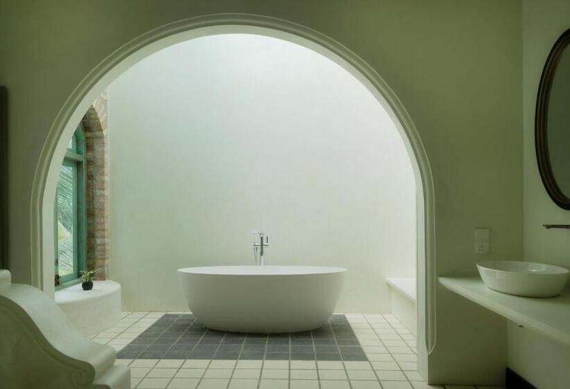 Отель Candella House