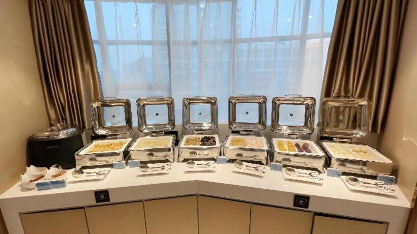 호텔 City Comfort Inn Baoding Railway Station