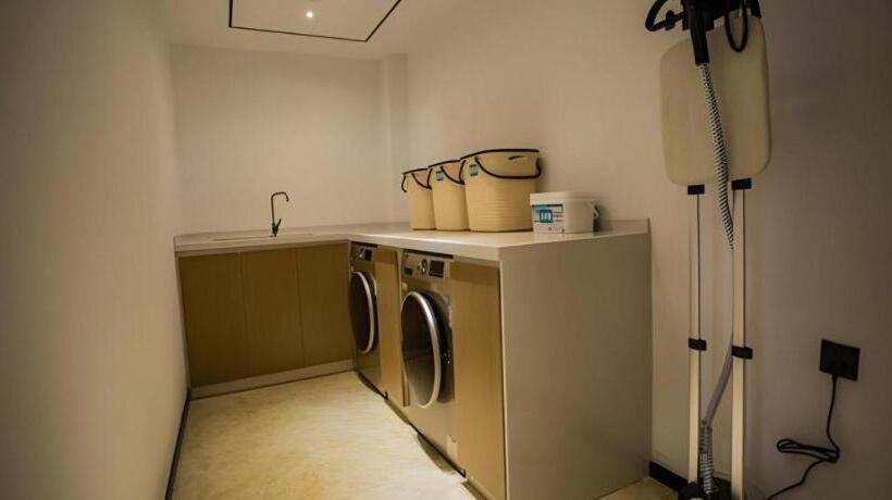 Отель City Comfort Inn Fuyang Hongqi Middle School Erlijing Night Market