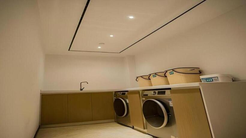 Отель City Comfort Inn Fuyang Hongqi Middle School Erlijing Night Market