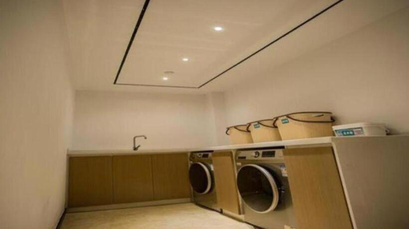 Отель City Comfort Inn Fuyang Hongqi Middle School Erlijing Night Market