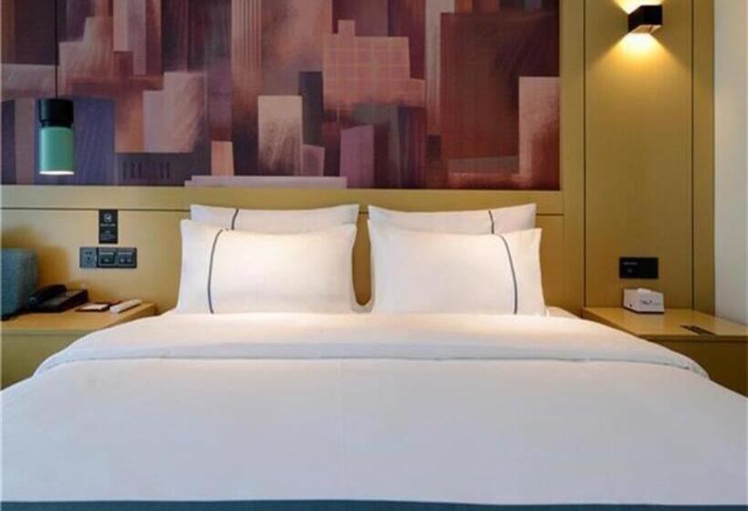 Отель City Comfort Inn Guiyang Financial City Convention Center Metro Station