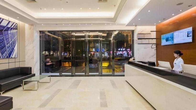 호텔 City Comfort Inn Heyuan Wanlong City Railway Station