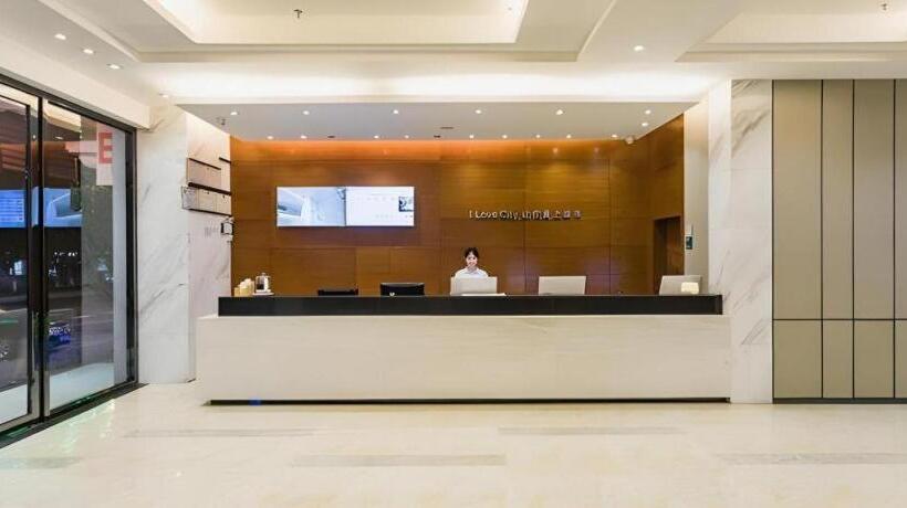 酒店 City Comfort Inn Heyuan Wanlong City Railway Station