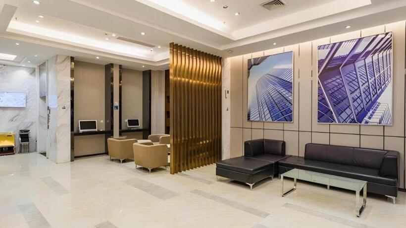 酒店 City Comfort Inn Heyuan Wanlong City Railway Station